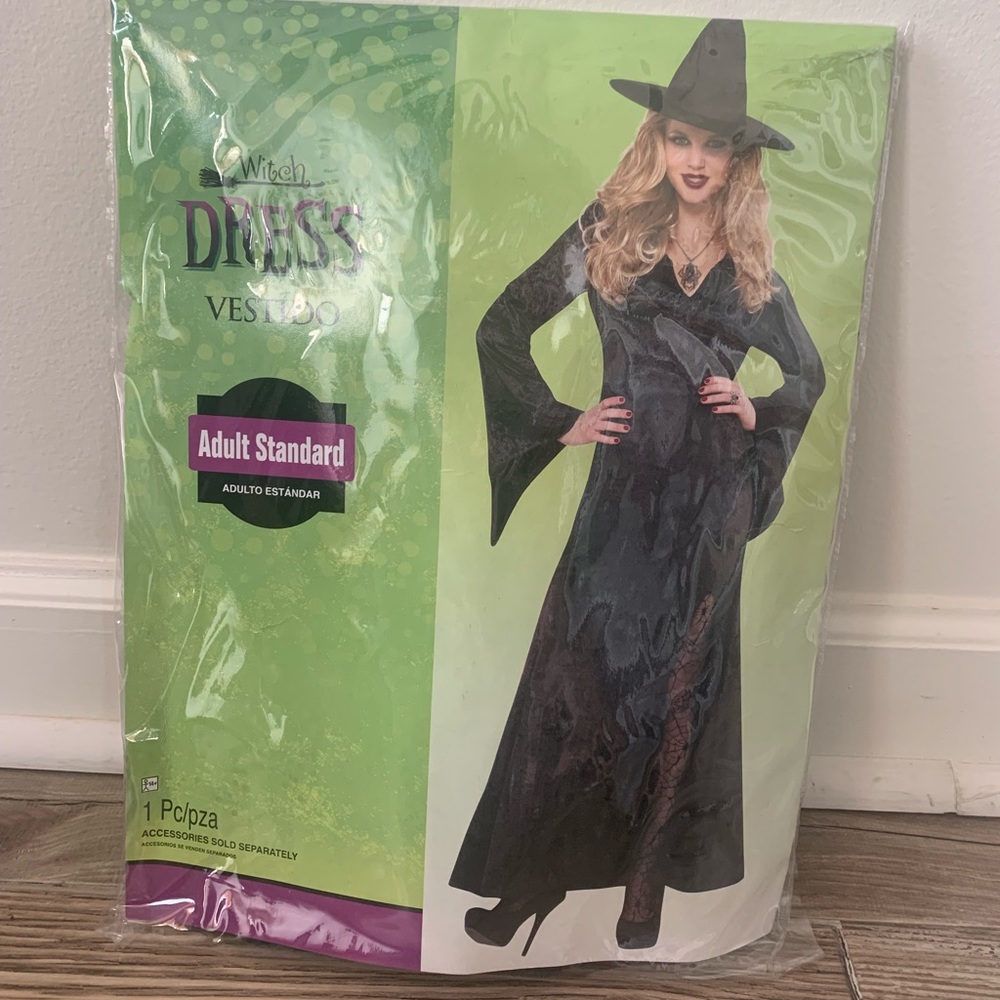 Adult witch costume robe Halloween